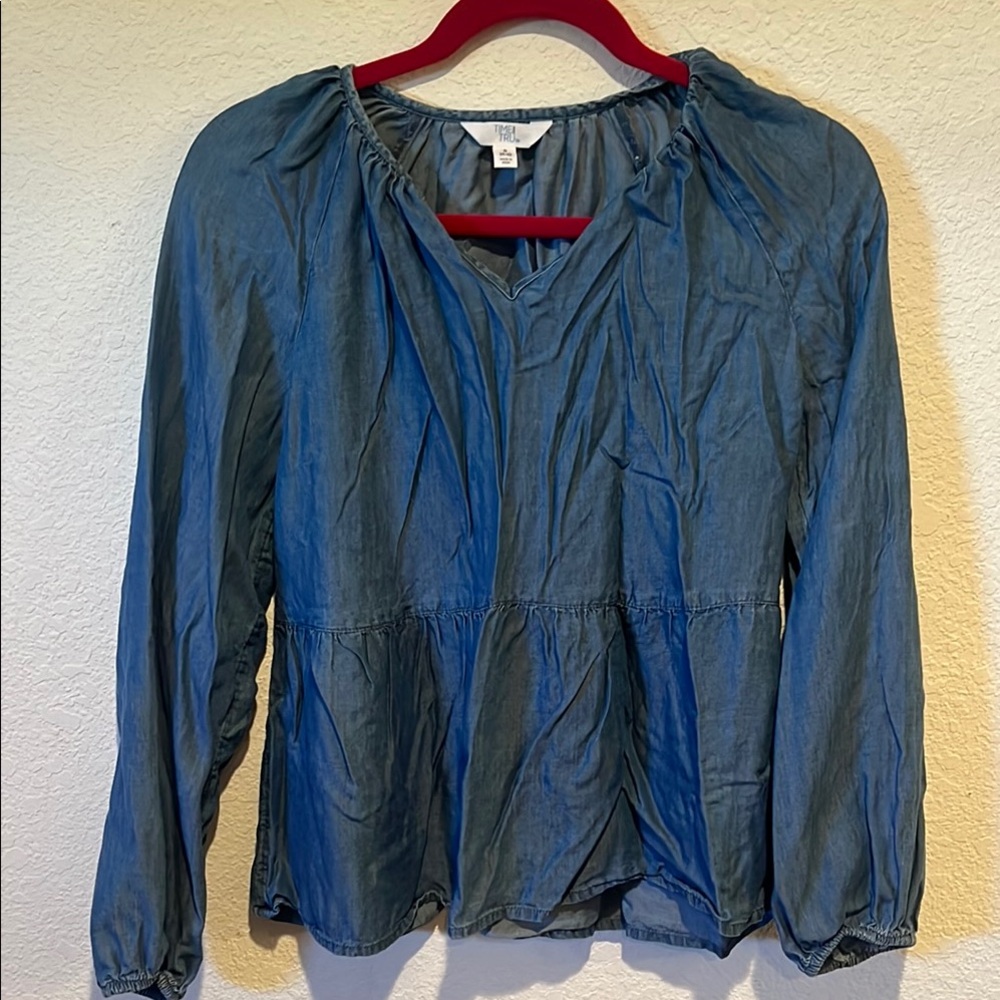 Time and Tru Relaxed Blue Long Sleeve Blouse